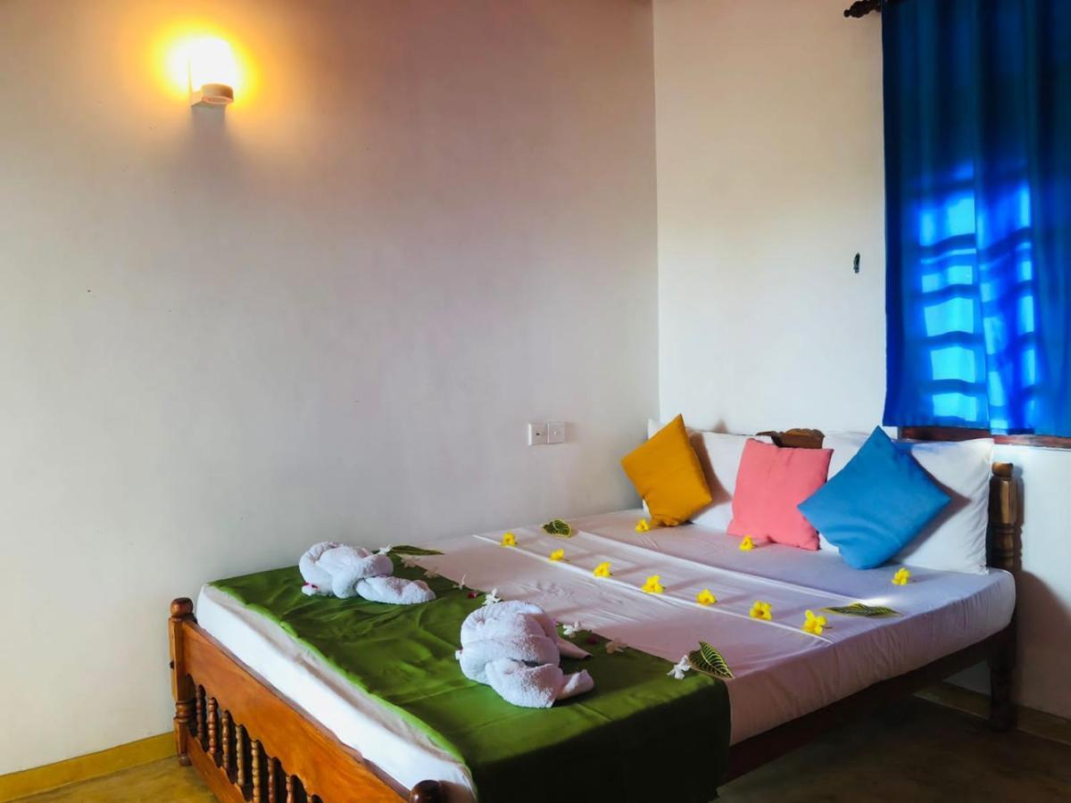 Rock Paradise Beach Hotel & Restaurent Tangalle Zewnętrze zdjęcie
